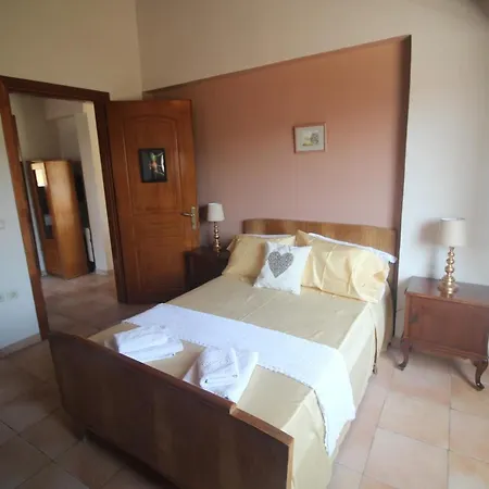 Private Akobara, 2km From Center Vila *
