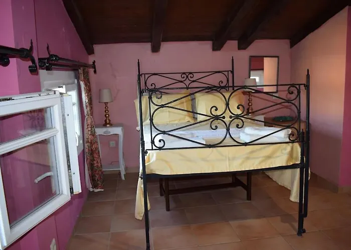Private Akobara, 2km From Center Villa