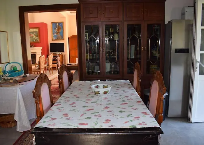 Private Akobara, 2km From Center Villa *