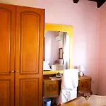 Vila Private Akobara, 2km From Center *