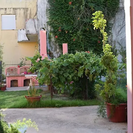 Private Akobara, 2km From Center Vila *