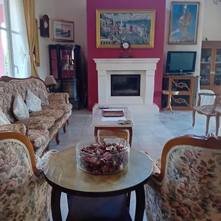 Private Akobara, 2km From Center Corfu (city)