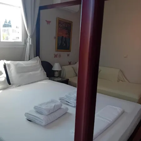 Private Akobara, 2km From Center Corfu (city)