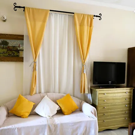 Private Akobara, 2km From Center Corfu (city)