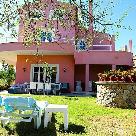 Private Akobara, 2km From Center *