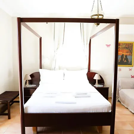 Private Akobara, 2km From Center * Corfu (city)