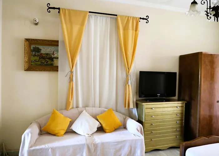 Private Akobara, 2km From Center Corfu (city)