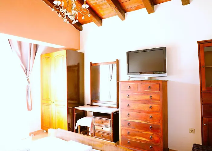 Private Akobara, 2km From Center Corfu (city)